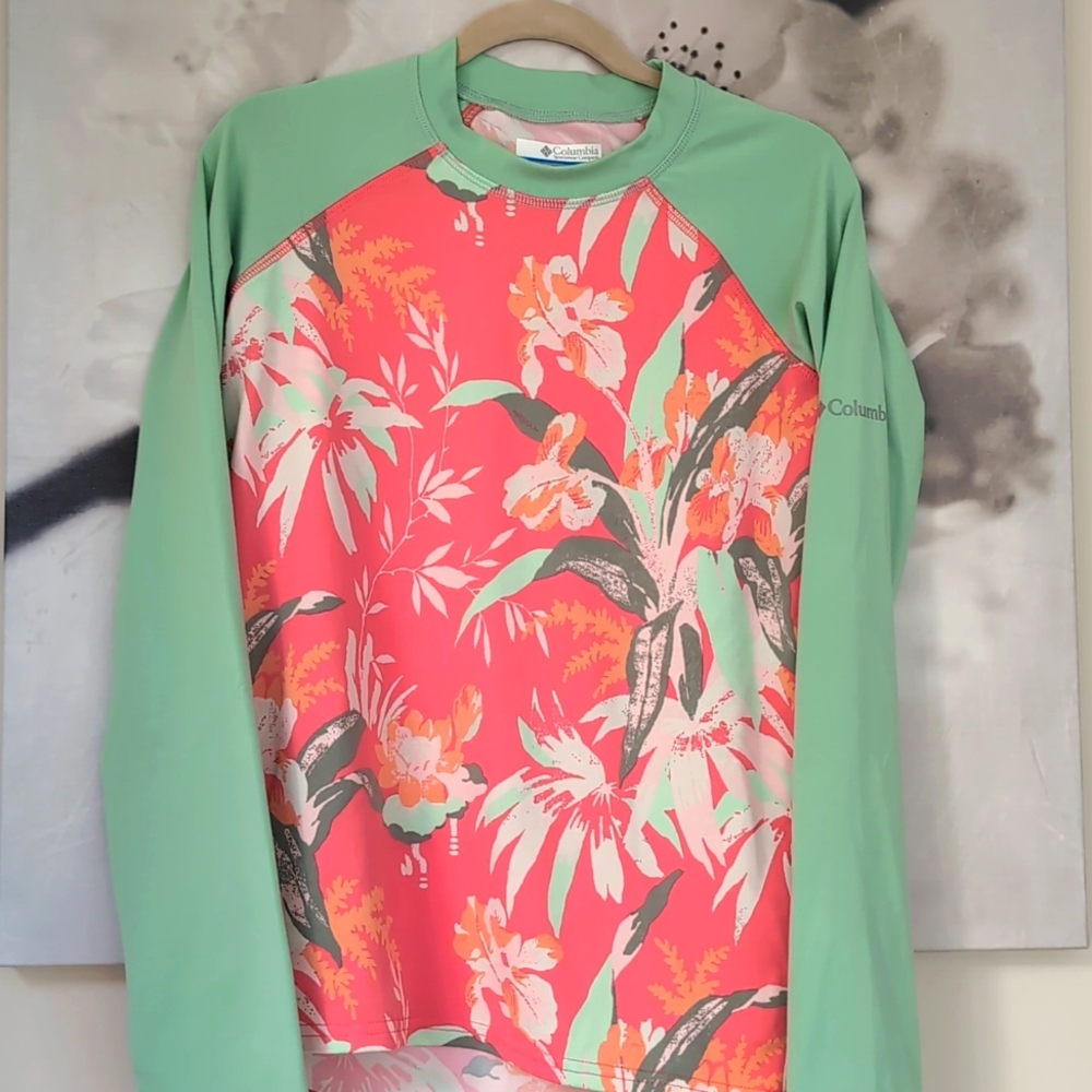 Columbia Omni shade shirt girl